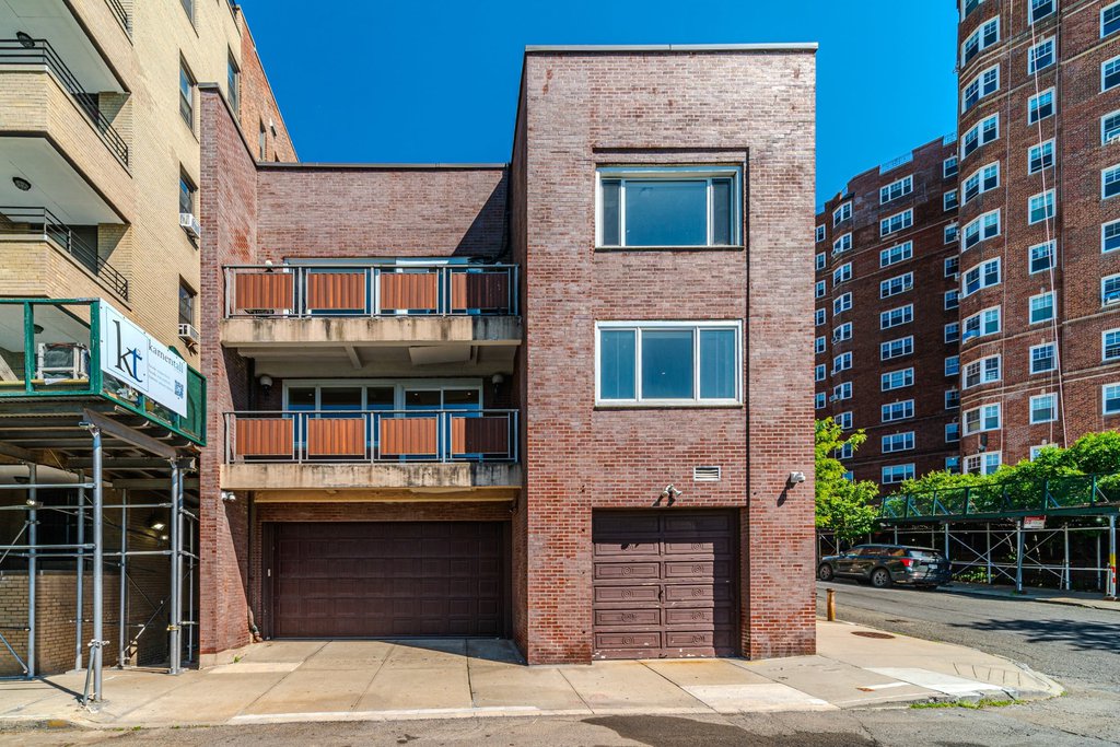 9 Chittenden Avenue