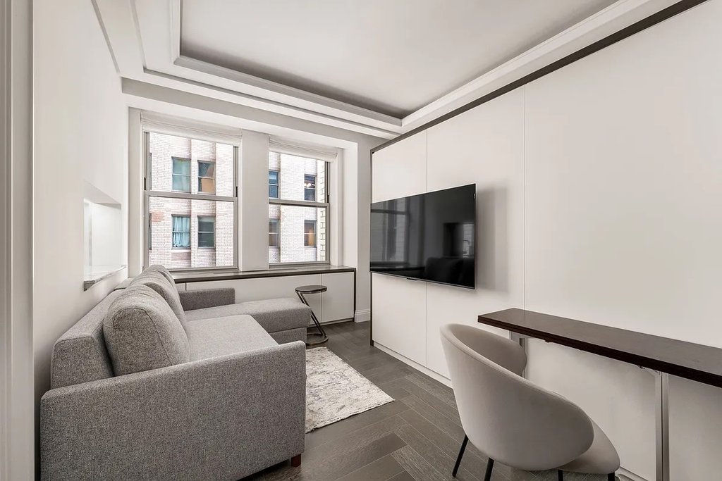 303 Park Avenue, Unit 1918 photo 2