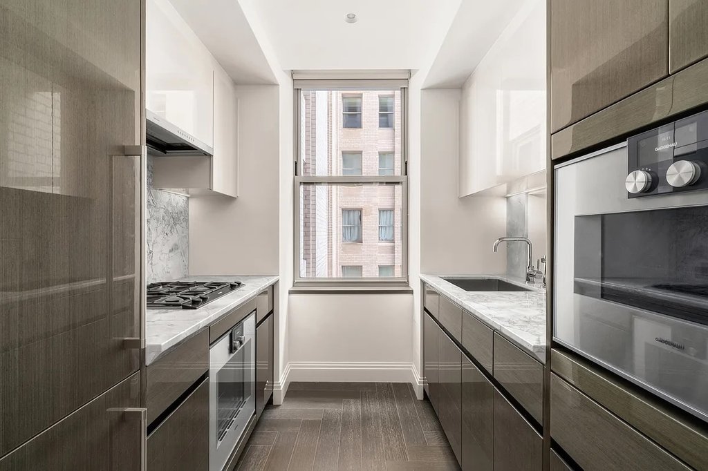 303 Park Avenue, Unit 1918 photo 5