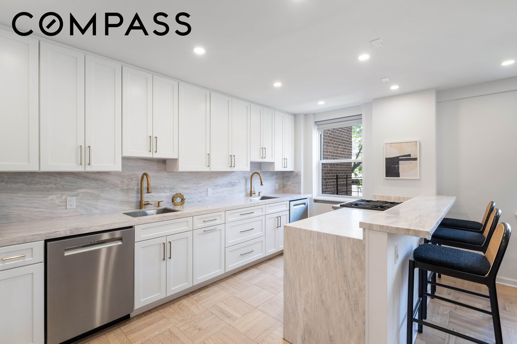3725 Henry Hudson Parkway West, Unit 3DE photo 3