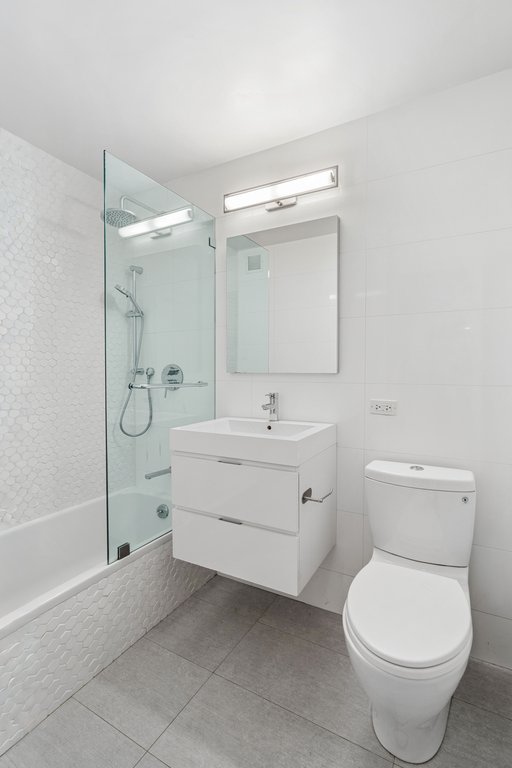 201 East 21st Street, Unit 11R photo 6