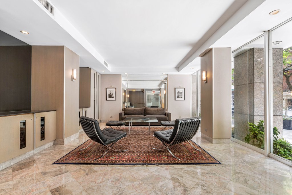 201 East 21st Street, Unit 11R photo 8