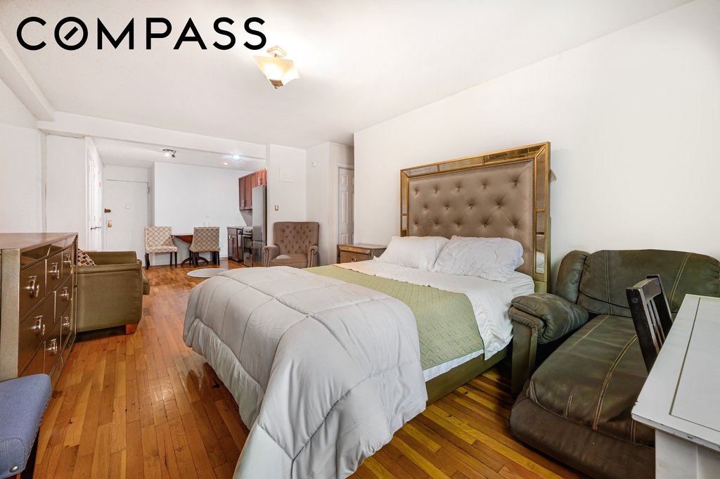 275 Webster Avenue, Unit 3G
