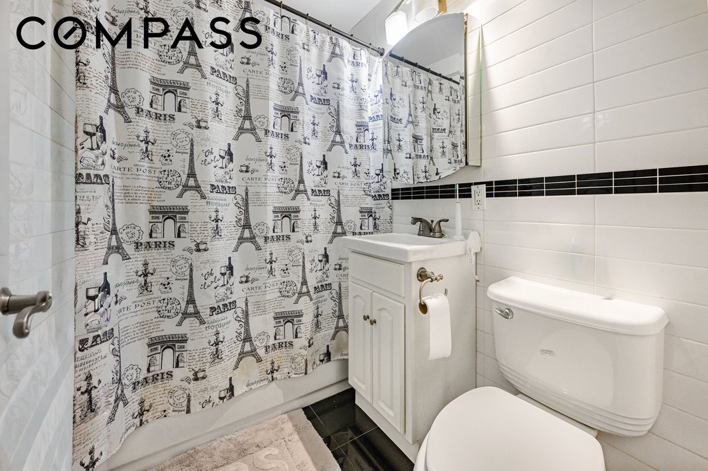 275 Webster Avenue, Unit 3G photo 7