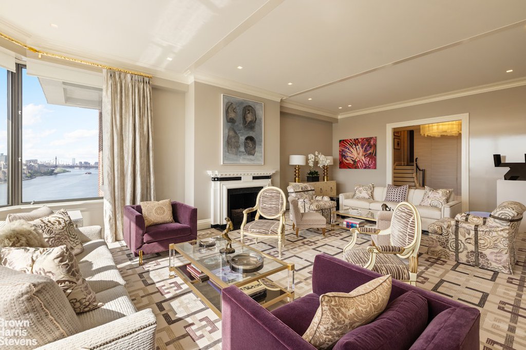 10 Gracie Square, Unit 11A photo 2