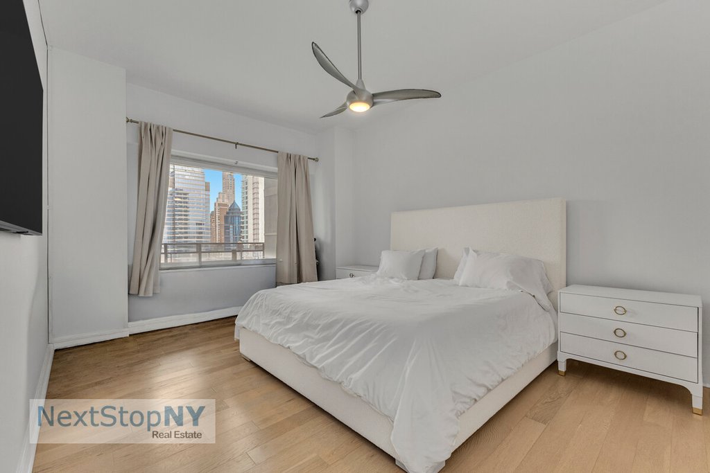 303 East 57th Street, Unit 26E photo 4