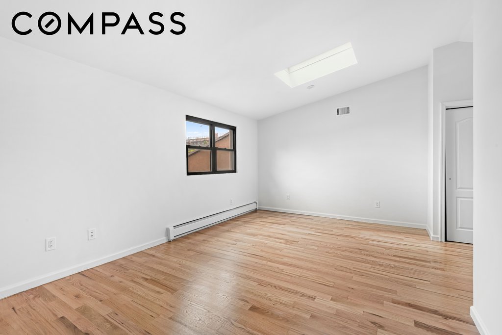 1288 Saint Marks Avenue, Unit 3 photo 8
