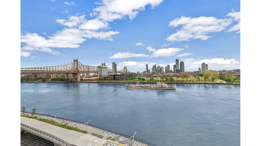 45 Sutton Place South, Unit 11F photo 23