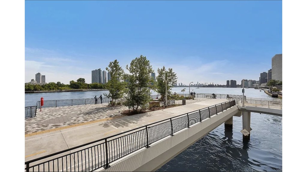45 Sutton Place South, Unit 11F photo 24