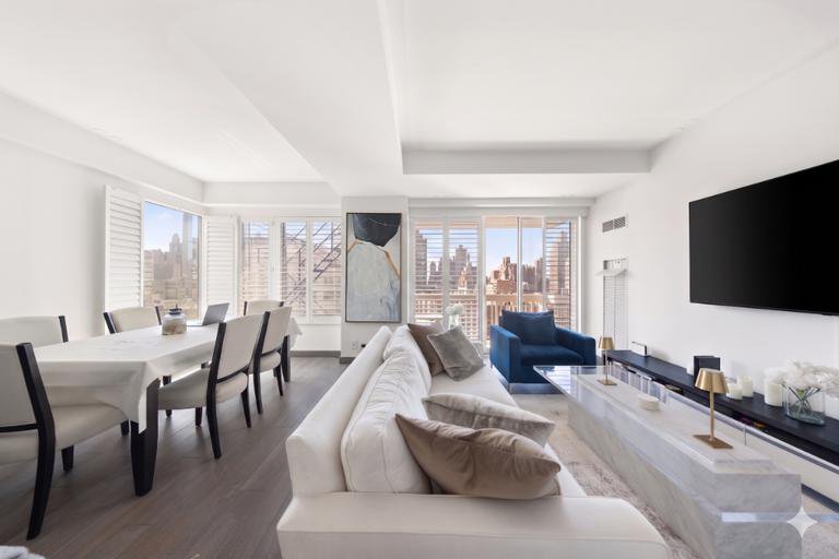 200 East 69th Street, Unit 19E