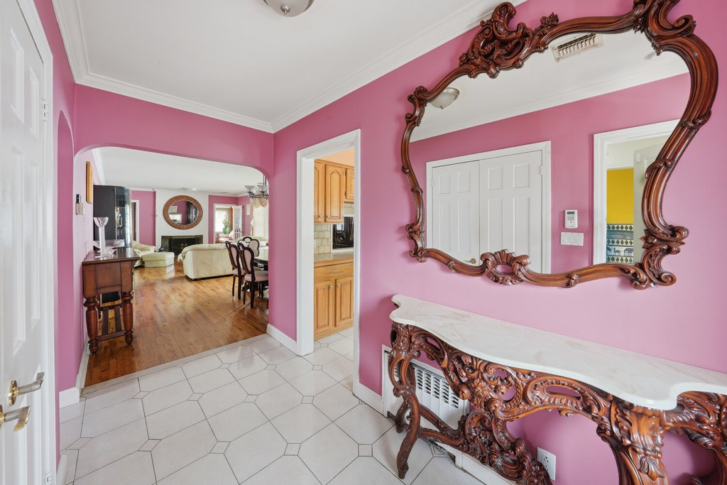 1142 Bay 25th Street – For Sale photo 2