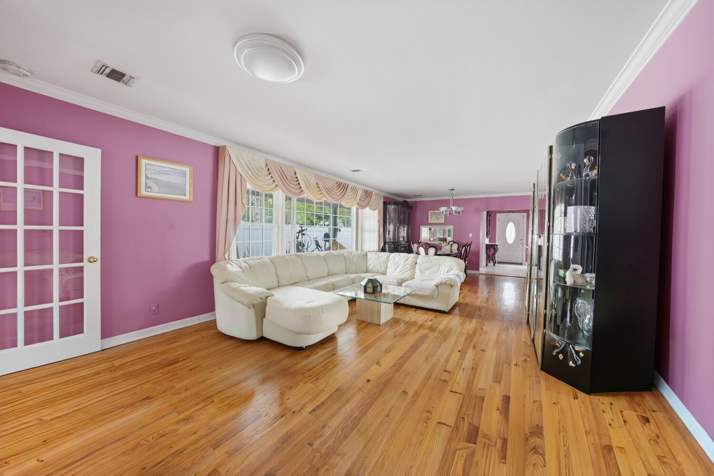 1142 Bay 25th Street – For Sale photo 6