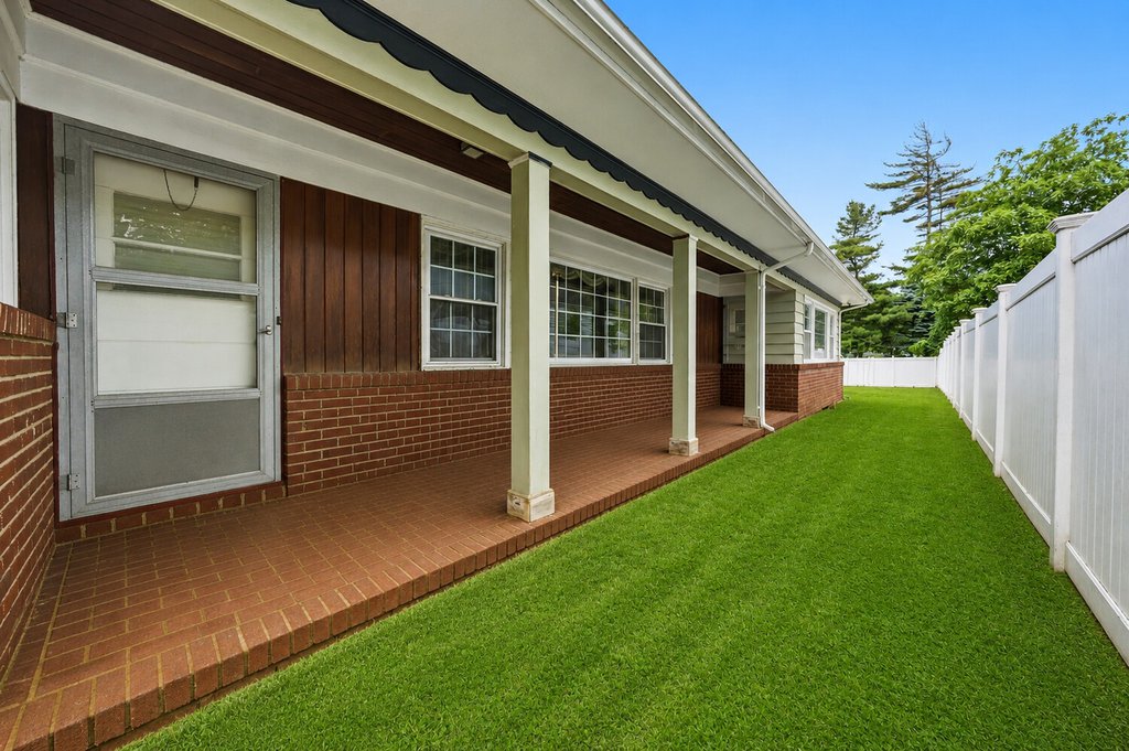 1142 Bay 25th Street – For Sale photo 17