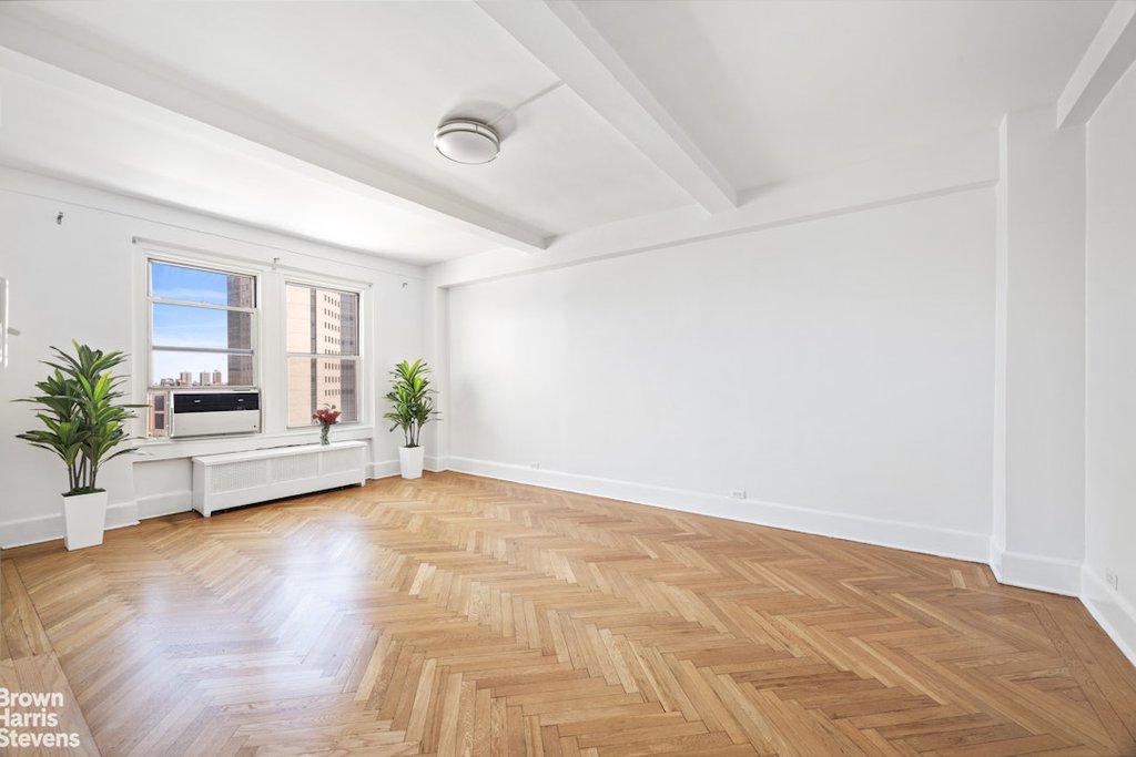 17 East 96th Street, Unit 12D photo 2