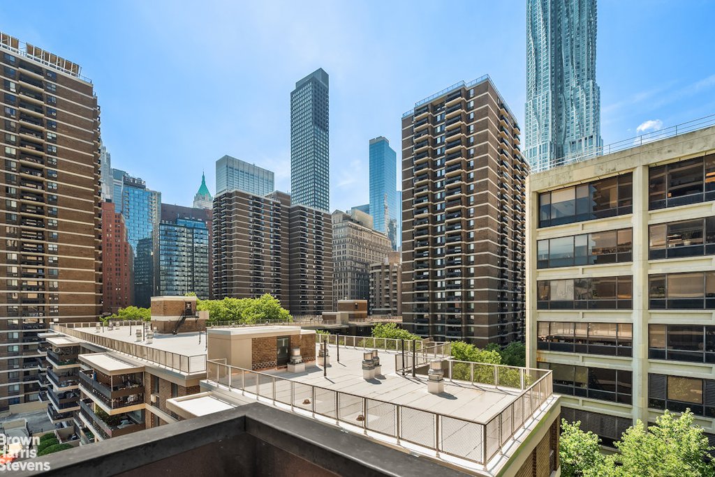 333 Pearl Street, Unit 8E photo 3