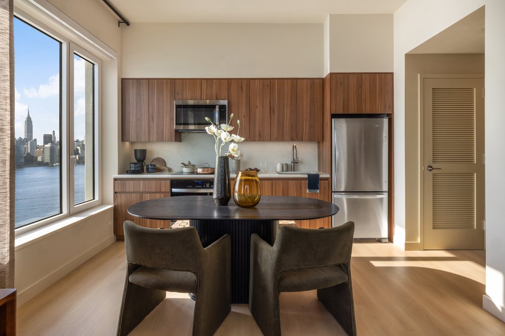 18 India Street, Unit TH110