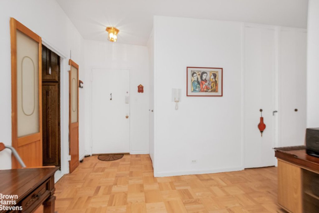 2500 Johnson avenue, Unit 1L photo 7