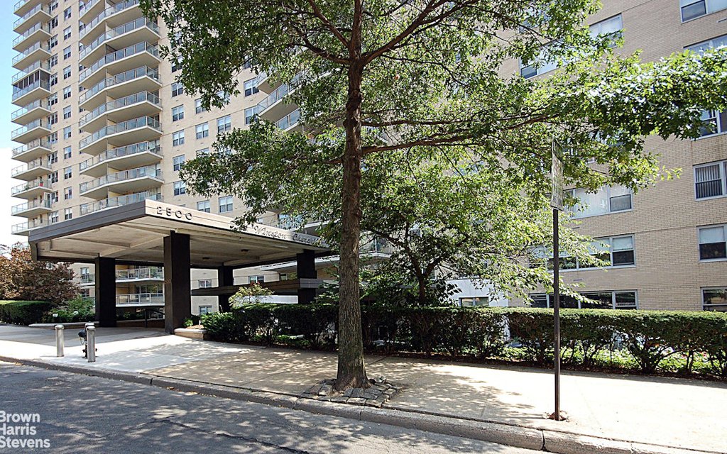 2500 Johnson avenue, Unit 1L photo 15