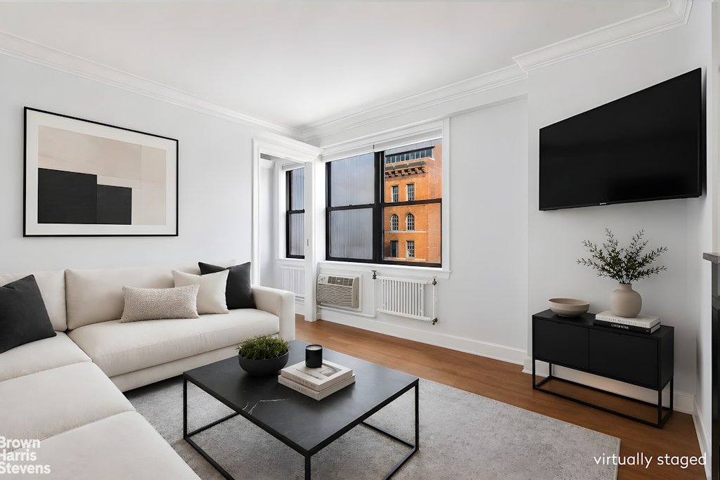 330 Third Avenue, Unit 9B