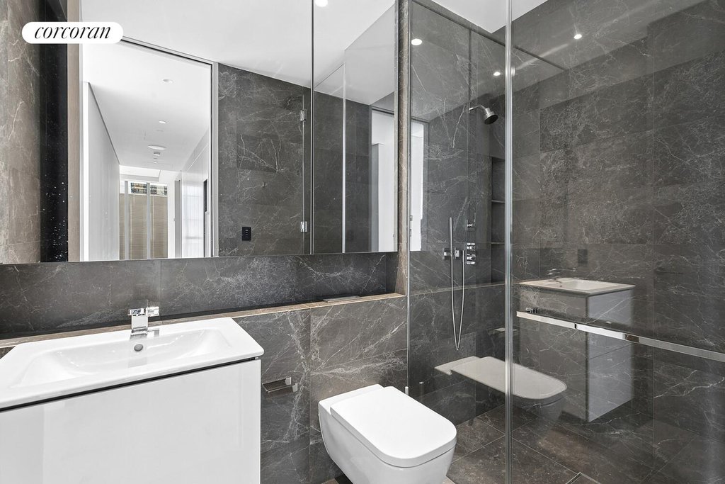 515 West 29th Street, Unit 10 photo 9