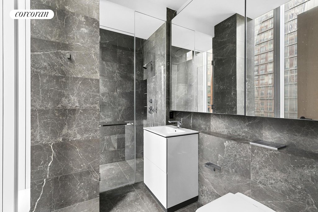 515 West 29th Street, Unit 10 photo 10