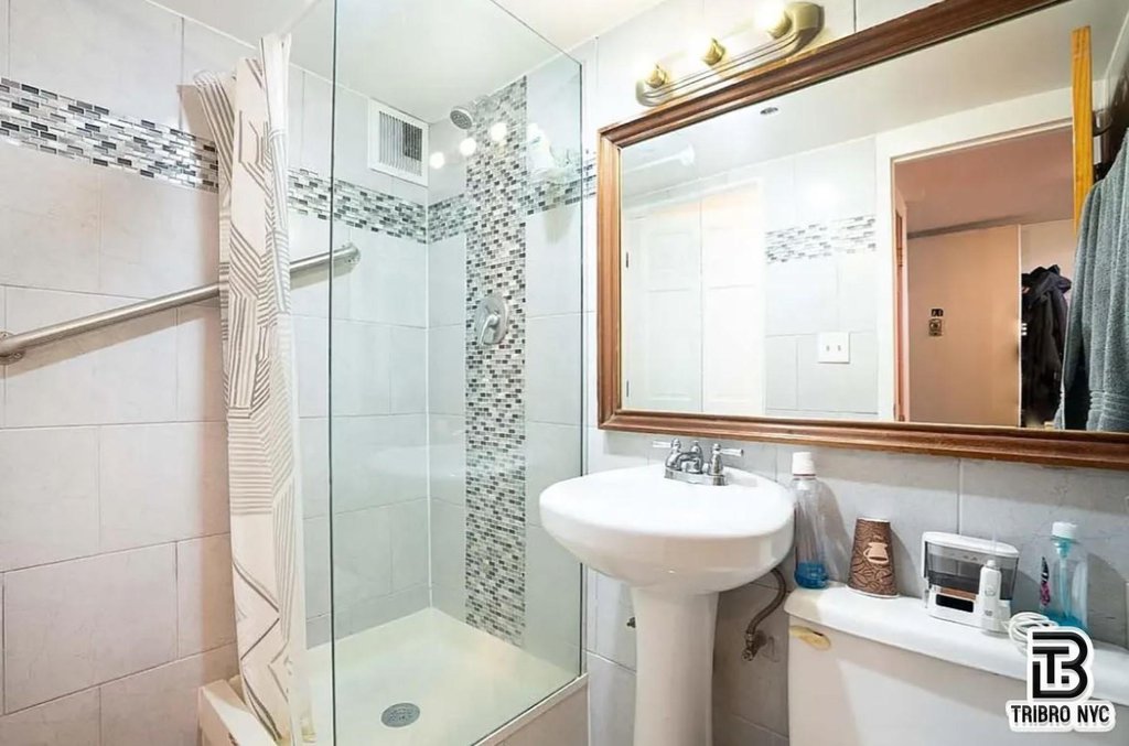 395 Smith Street, Unit 1R photo 9