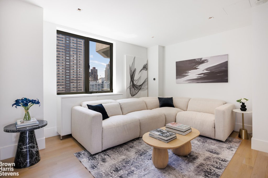 22 West 66th Street, Unit PH photo 6