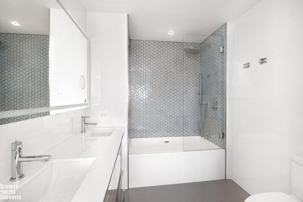 22 West 66th Street, Unit PH photo 32