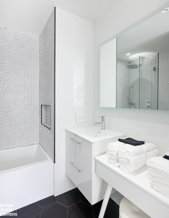 22 West 66th Street, Unit PH photo 35