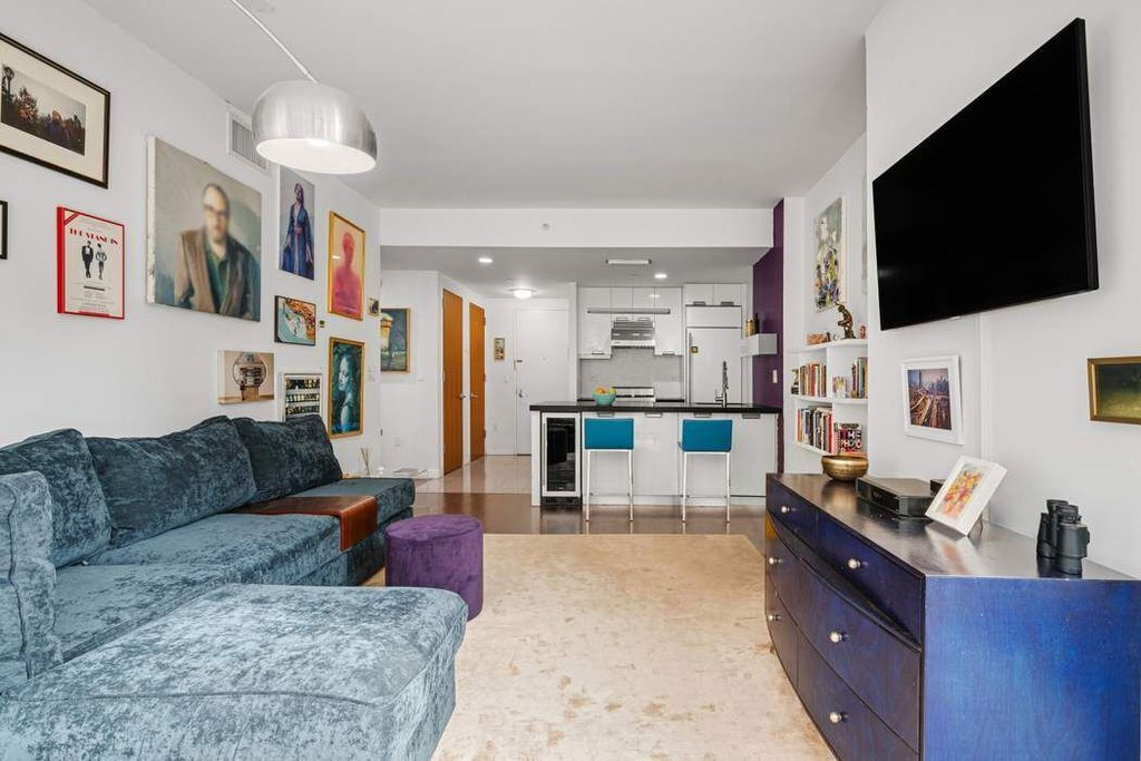 261 West 28th Street, Unit 5D photo 3