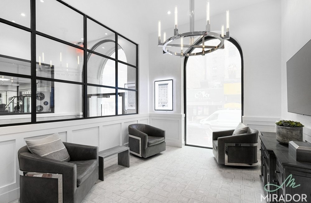 132 East 45th Street, Unit 8F photo 11