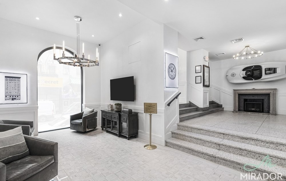 132 East 45th Street, Unit 8F photo 12