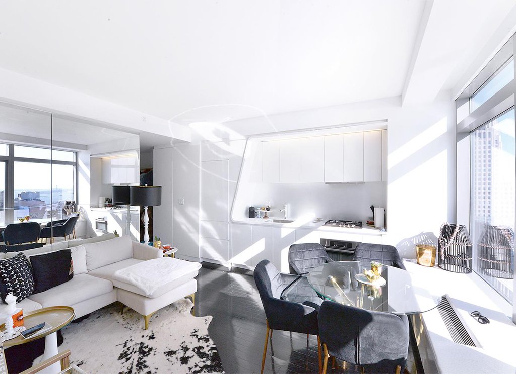 123 Washington Street, Unit 45H photo 2