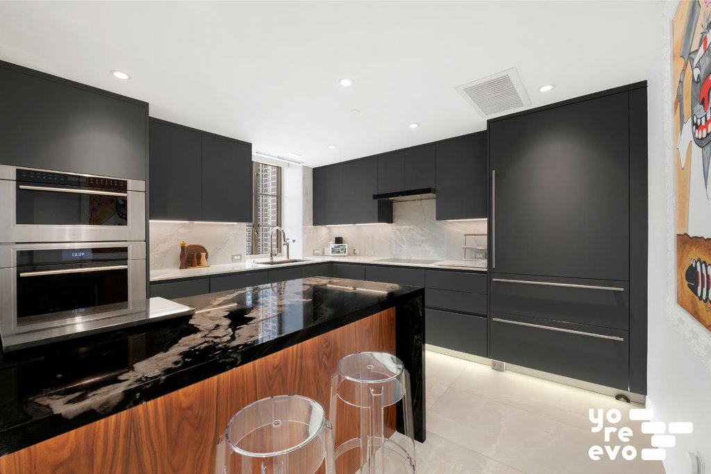 140 East 63rd Street, Unit 13A photo 3