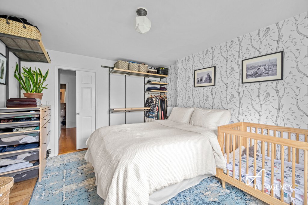 305 East 24th Street, Unit 4D photo 5