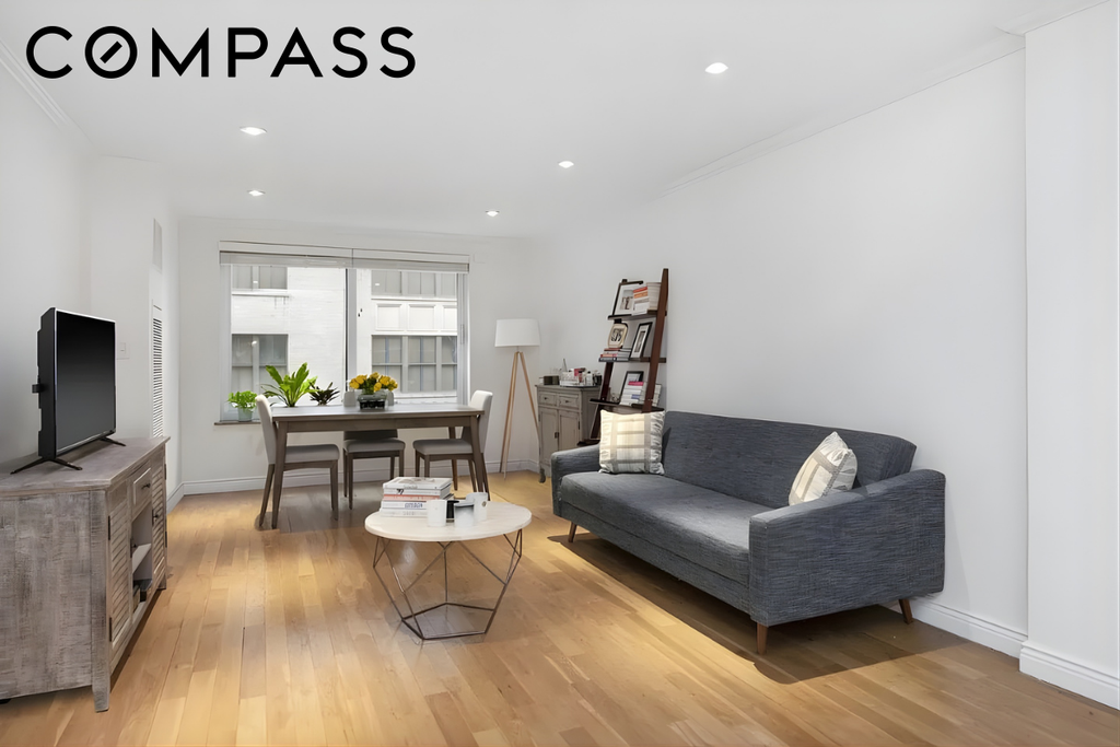 106 Central Park South, Unit 7O photo 2