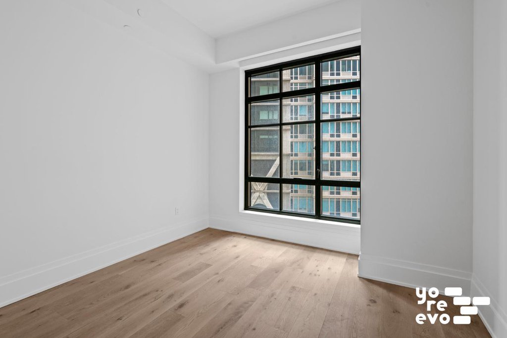 25 Park Row, Unit 12A photo 12