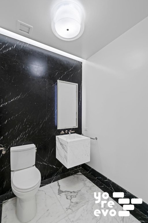 25 Park Row, Unit 12A photo 15
