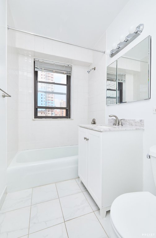 345 East 80th Street, Unit 6B photo 13