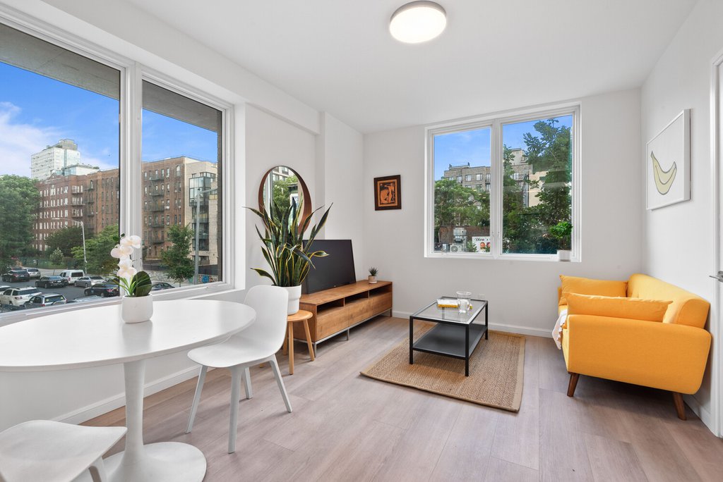 1 Lenox Road, Unit 5A