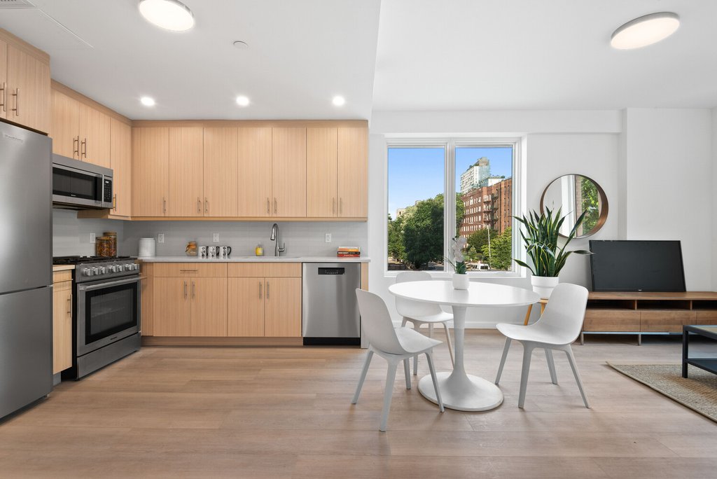 1 Lenox Road, Unit 5A photo 3