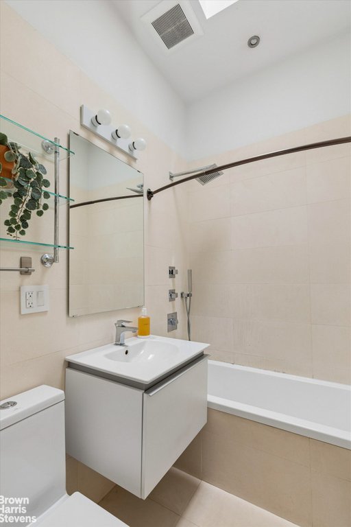 396 3rd Street, Unit 16 photo 5