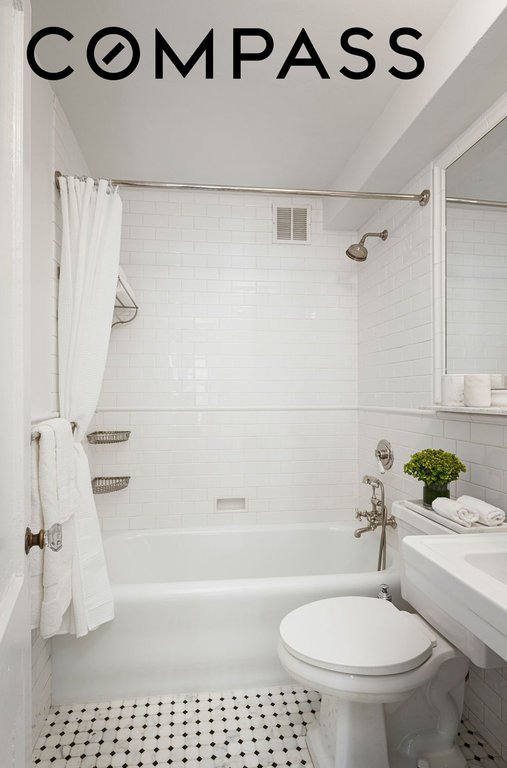 235 West 102nd Street, Unit 9H photo 7