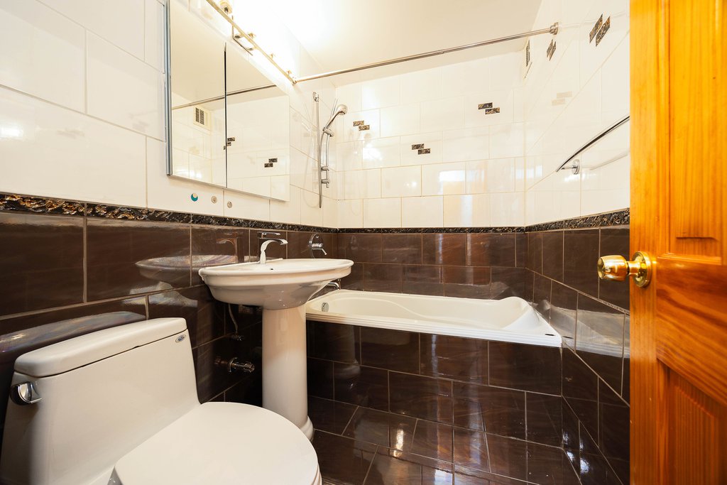 525 Ocean Parkway, Unit 4A photo 12