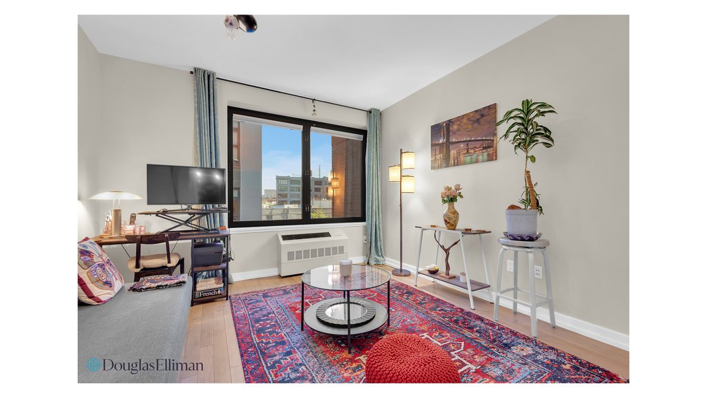 21-45 44th Drive, Unit 4I