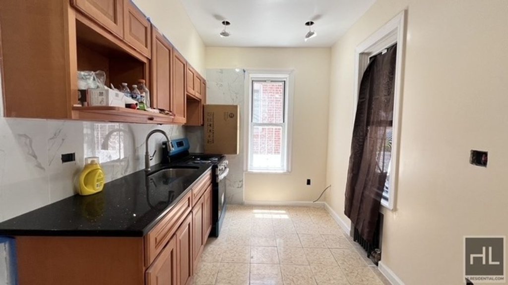 586 East 54th Street, Unit 1