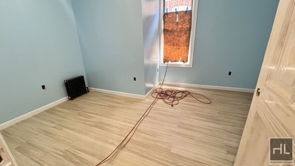 586 East 54th Street, Unit 1 photo 6