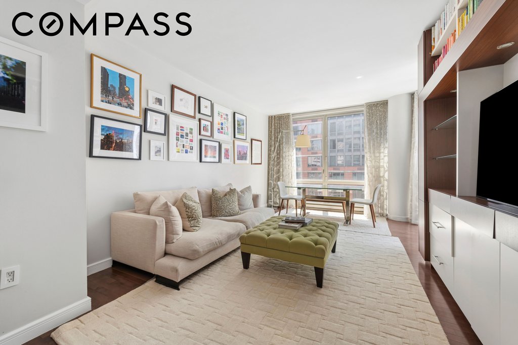 225 East 34th Street, Unit 11H photo 3
