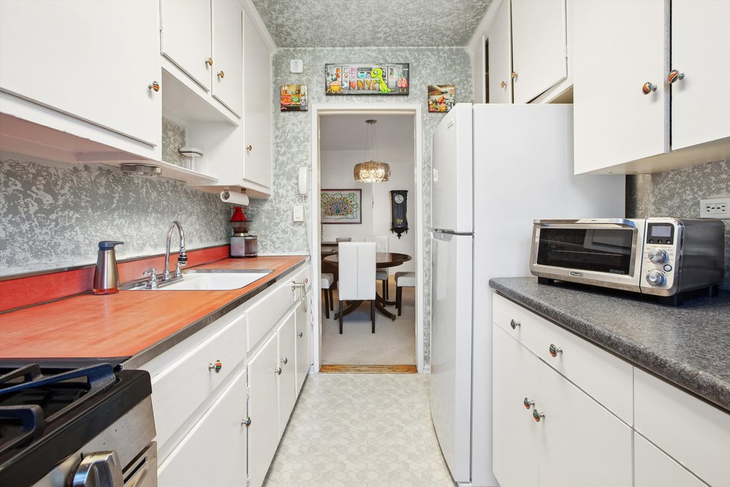 112-20 72nd Drive, Unit C27 photo 4