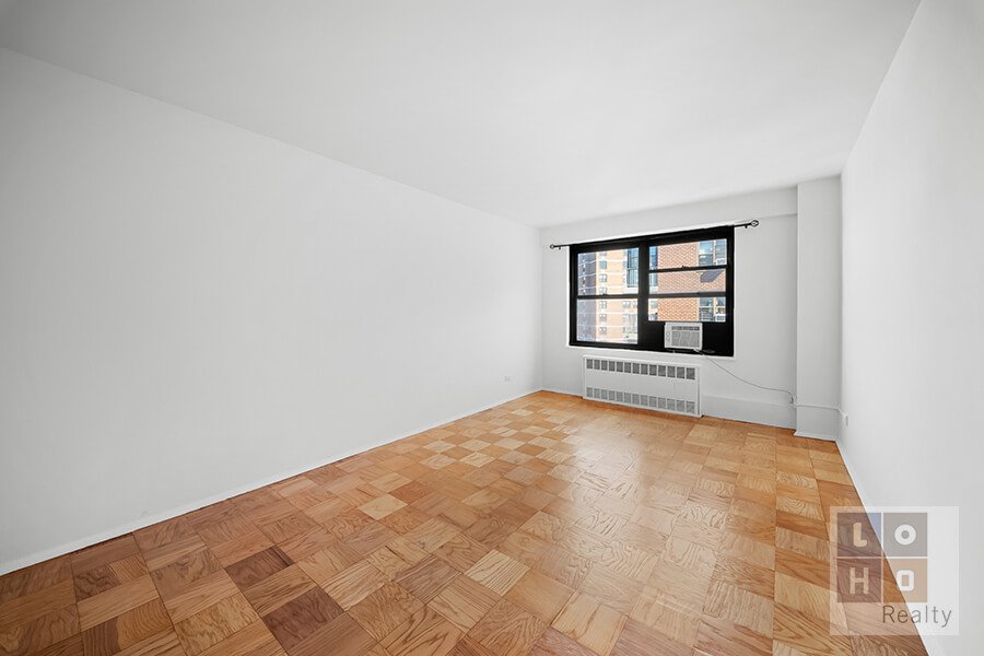 266 East Broadway, Unit B1905 photo 5